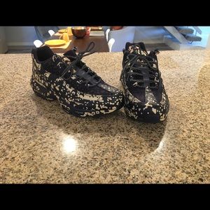 Air max 95 cab empt blackened blue